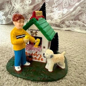 Department 56 Ben & Buddy's Lemonade Stand